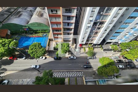 Vista da Sala de apartamento para alugar com 5 quartos, 350m² em Boqueirão, Santos