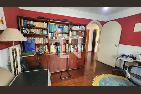 Apartamento para alugar com 350m², 5 quartos e 3 vagas Apartamento para alugar com 350m², 5 quartos e 3 vagasEscritório