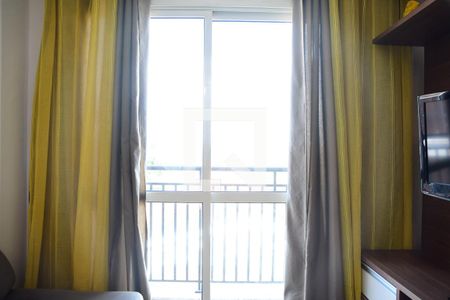 Sala de apartamento para alugar com 1 quarto, 38m² em Granja Viana, Cotia