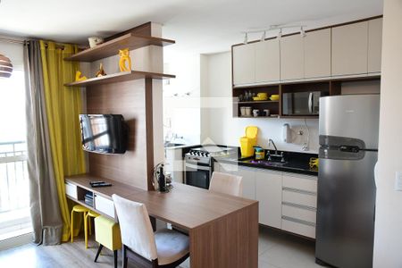 Sala de apartamento para alugar com 1 quarto, 38m² em Granja Viana, Cotia
