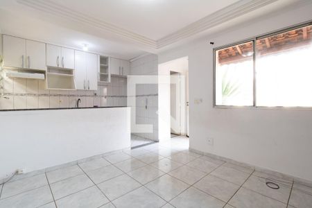 Sala de apartamento para alugar com 2 quartos, 113m² em Jardim Guairaca, São Paulo