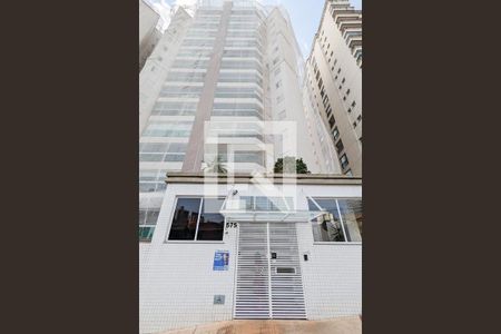 Apartamento para alugar com 106m², 2 quartos e 2 vagasFachada