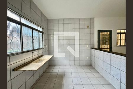 Cozinha  de apartamento para alugar com 1 quarto, 50m² em Parque Xangri-lá, Contagem