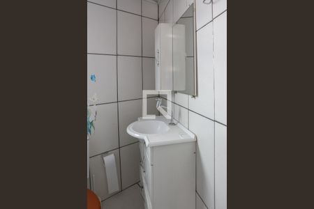 Casa à venda com 128m², 3 quartos e 1 vagaCasa 2 - Banheiro