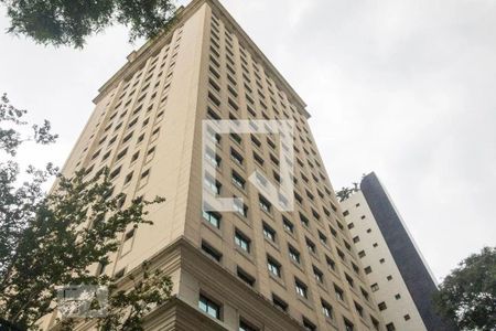 Apartamento à venda com 32m², 1 quarto e 1 vaga Apartamento à venda com 32m², 1 quarto e 1 vagaFachada