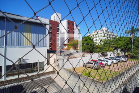 Sala - Vista de apartamento à venda com 2 quartos, 60m² em Vila Ipiranga, Porto Alegre