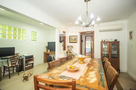 Sala 2 de casa à venda com 2 quartos, 120m² em Campo Novo, Porto Alegre
