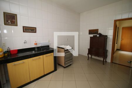Apartamento para alugar com 128m², 2 quartos e 1 vagaCozinha