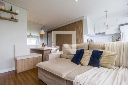 Sala de TV de apartamento à venda com 2 quartos, 70m² em Alphaville Empresarial, Barueri