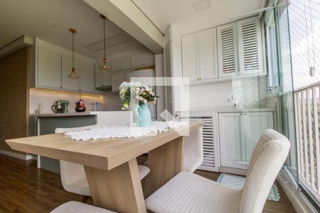 Apartamento à venda com 70m², 2 quartos e 2 vagasVaranda