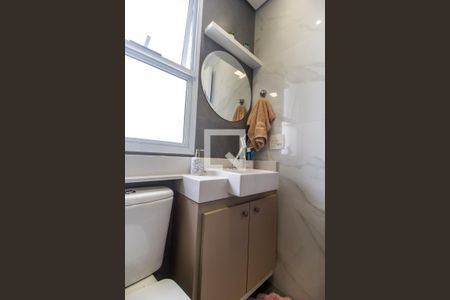 Apartamento à venda com 70m², 2 quartos e 2 vagasBanheiro da Suíte 1