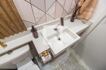 Apartamento à venda com 70m², 2 quartos e 2 vagasDetalhe do banheiro