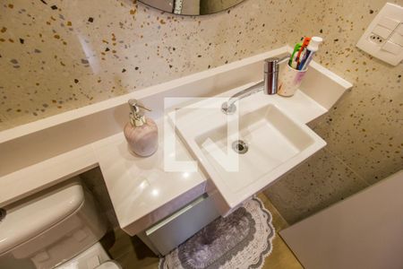 Apartamento à venda com 70m², 2 quartos e 2 vagasBanheiro da Suíte 2