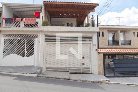 Casa à venda com 119m², 3 quartos e 2 vagasFachada 