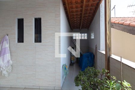 Casa à venda com 119m², 3 quartos e 2 vagasÁrea externa 