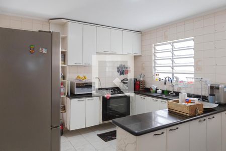 Casa à venda com 119m², 3 quartos e 2 vagasCozinha