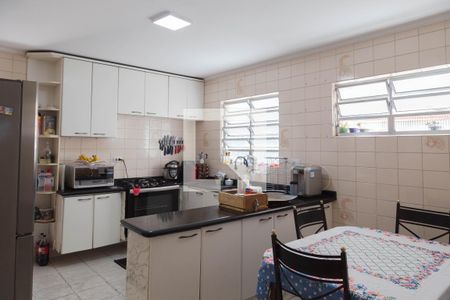 Casa à venda com 119m², 3 quartos e 2 vagasCozinha