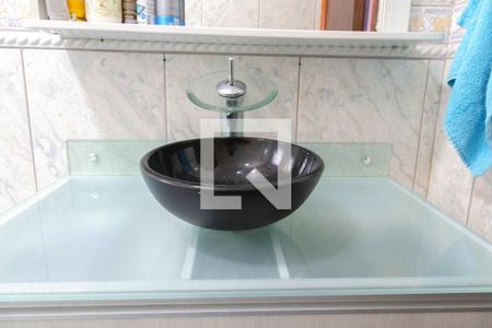 Casa à venda com 119m², 3 quartos e 2 vagasBanheiro