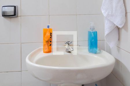 Casa à venda com 119m², 3 quartos e 2 vagasBanheiro