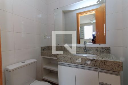 Banheiro da Suíte de apartamento para alugar com 3 quartos, 80m² em Itapoã, Belo Horizonte