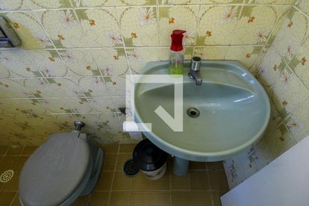 Casa à venda com 370m², 3 quartos e 3 vagasBanheiro de Serviço