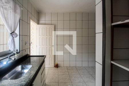 Casa à venda com 370m², 3 quartos e 3 vagasCozinha