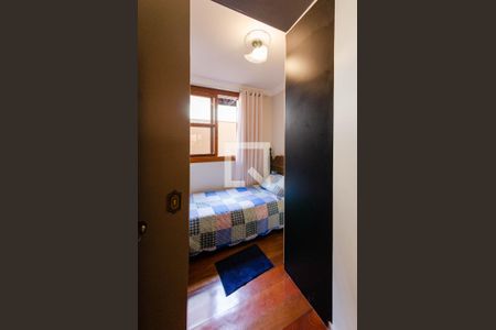 Quarto 2 de casa à venda com 5 quartos, 390m² em Álvaro Camargos, Belo Horizonte