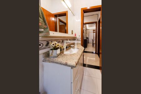 Casa à venda com 390m², 5 quartos e 4 vagasBanheiro