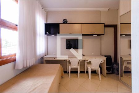 Casa à venda com 390m², 5 quartos e 4 vagasSala 2