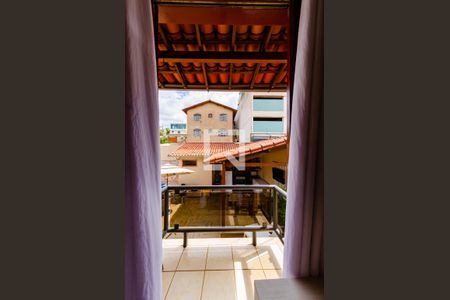 Casa à venda com 390m², 5 quartos e 4 vagasVaranda