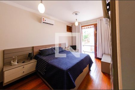 Casa à venda com 390m², 5 quartos e 4 vagasSuíte