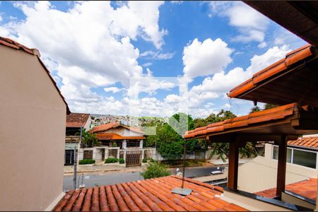 Casa à venda com 390m², 5 quartos e 4 vagasVista Semi-suíte 2