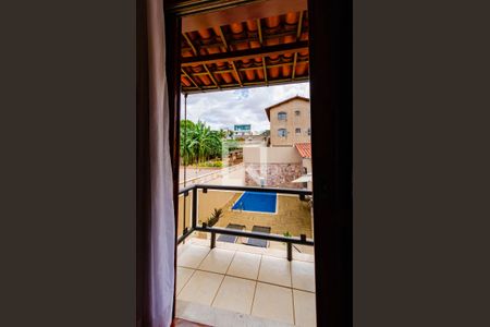 Casa à venda com 390m², 5 quartos e 4 vagasVaranda