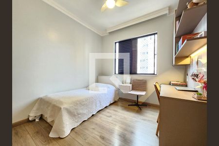 Apartamento à venda com 115m², 4 quartos e 2 vagasQuarto 3