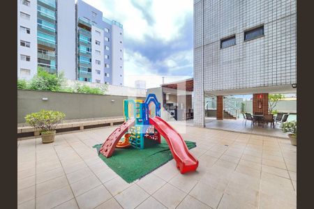 Apartamento à venda com 115m², 4 quartos e 2 vagasÁrea comum - Playground