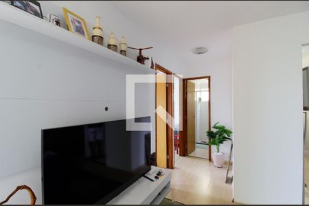 Sala de apartamento para alugar com 2 quartos, 70m² em Jardim Ísis, Cotia