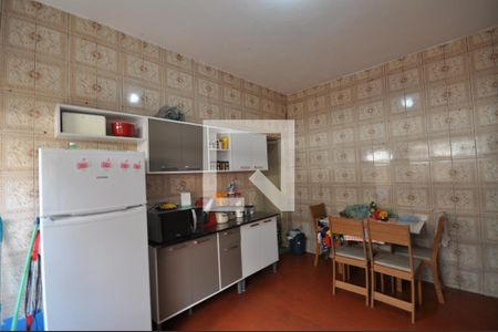 Casa à venda com 180m², 5 quartos e 3 vagasCozinha 2