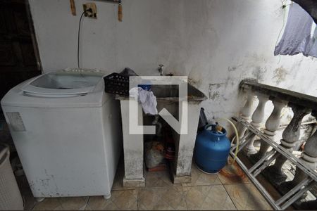 Casa à venda com 180m², 5 quartos e 3 vagasArea de serviço 1