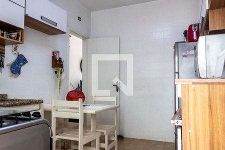 Cozinha de casa para alugar com 2 quartos, 90m² em Super Quadra Morumbi, São Paulo