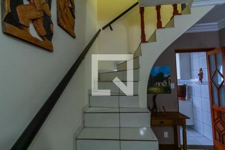 Escada de casa à venda com 2 quartos, 94m² em Taboão, São Bernardo do Campo