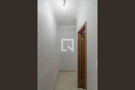 Corredor de apartamento à venda com 3 quartos, 104m² em Vila Vitória, Santo André