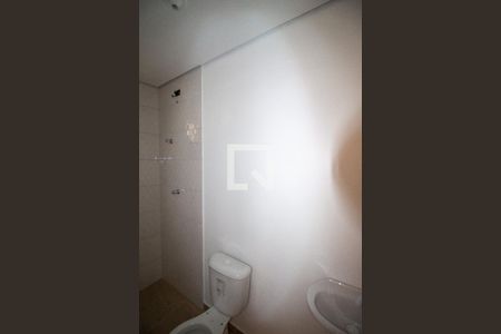 Banheiro de apartamento para alugar com 1 quarto, 34m² em Vila Verde, São Paulo