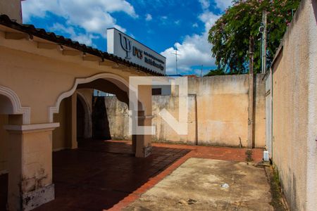 Casa à venda com 561m², 5 quartos e 5 vagasÁREA EXTERNA - FRENTE