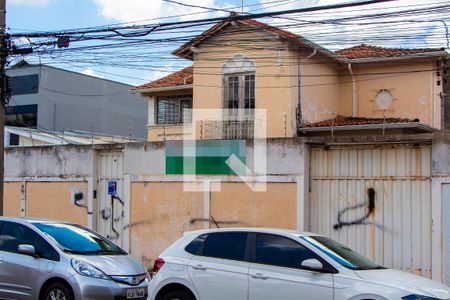 Casa à venda com 561m², 5 quartos e 5 vagasFACHADA