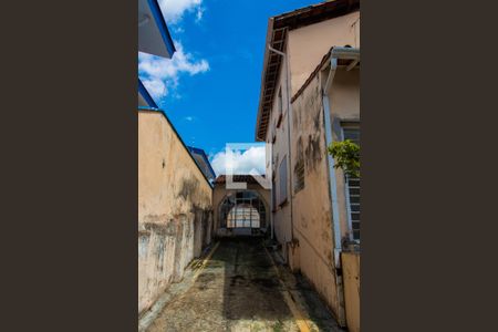 Casa à venda com 561m², 5 quartos e 5 vagasÁREA EXTERNA - LATERAL