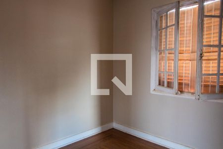 Casa à venda com 561m², 5 quartos e 5 vagasSUITE