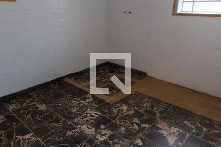 Casa à venda com 561m², 5 quartos e 5 vagasBANHEIRO DA SUITE