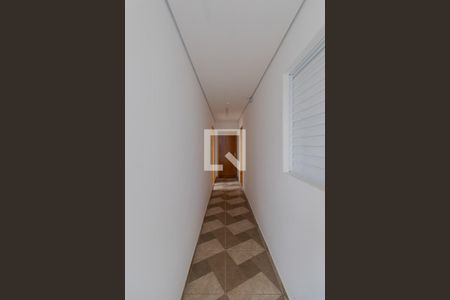Área Comum - Corredor  de apartamento para alugar com 1 quarto, 24m² em Vila Verde, São Paulo