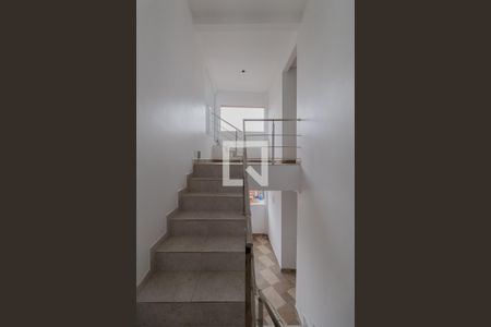 Apartamento para alugar com 24m², 1 quarto e sem vaga Apartamento para alugar com 24m², 1 quarto e sem vagaÁrea Comum - Escada