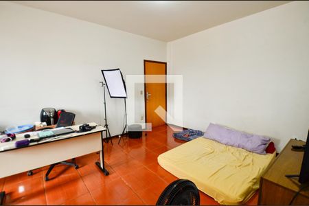 Sala de apartamento à venda com 3 quartos, 63m² em Ana Lúcia, Belo Horizonte